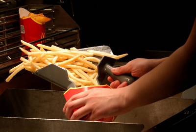 Nu ook geen grote porties friet bij McDonald's in Maleisië