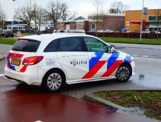 Jonge fietser aangereden door auto bij Willem 1 College in Oss