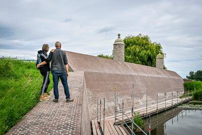 Vestingwal bij Stenen Poppen krijgt betonnen doorgang naar uitzichtsteiger