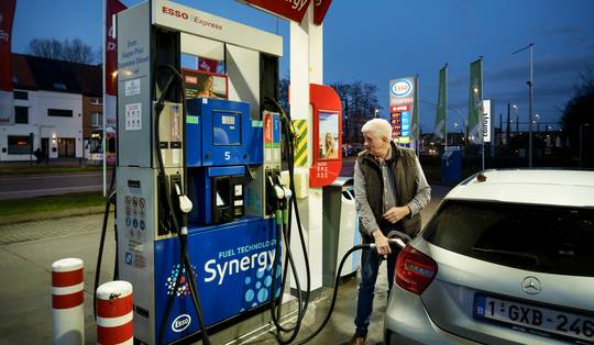 ‘Het oorlogsgeld moet terugvloeien’: Vooruit, cd&v en MR zetten premier De Wever onder druk over energiefactuur