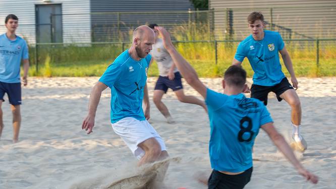 Beach Soccer Zeeland naar halve finale Eredivisie