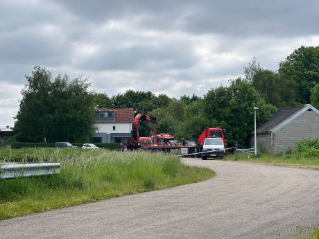 Vader (37) en zoontjes (5 en 7) overleden na familiedrama: brandweer haalt auto uit kanaal in Lommel