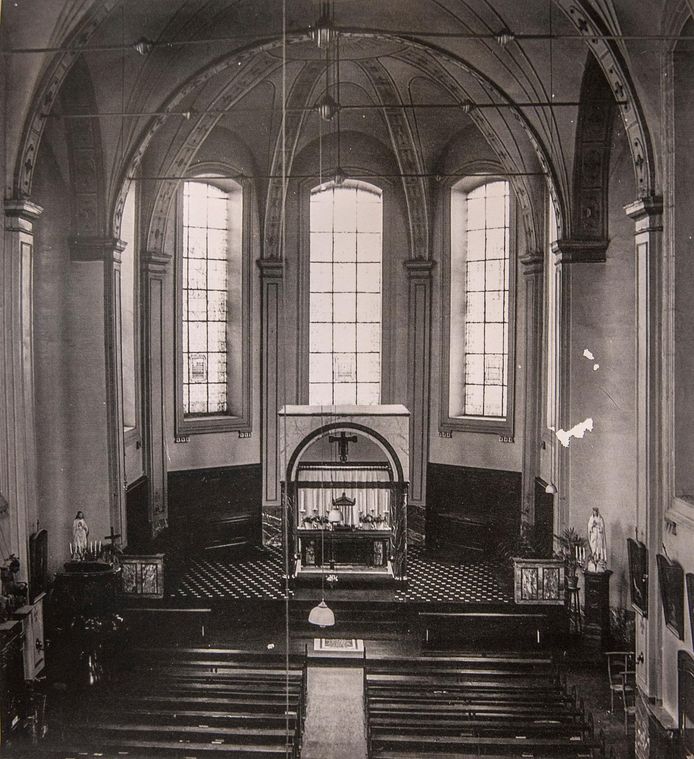 De kerk wordt gerestaureerd zoals hoe het vroeger was.