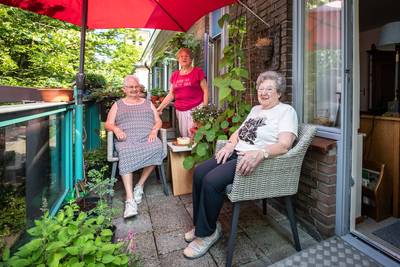 ‘Meisjes van Lucia’ hebben het samen gezellig; ‘We hoeven niet meer zo nodig naar buiten voor vertie