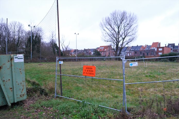 Het voormalige oefenterrein van de brandweer is vervuild met PFOS.