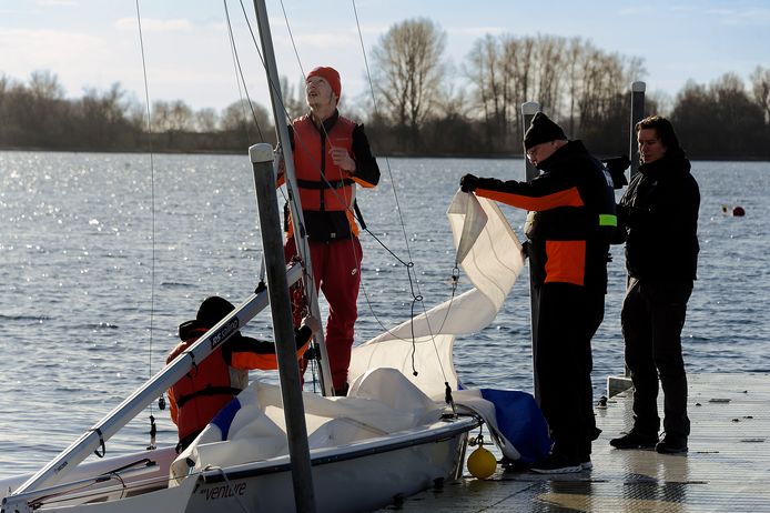 De boot van het team van Daan van der Hoeven (24) en Sven Knot (26) werd half januari uit de winterstalling gehaald.