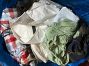 Een inzamelingsactie voor kleding op Schouwen-Duiveland zorgt voor verwarring. Het is voor de Vereniging Paardrijden Gehandicapten staat op de uitgedeelde zakken, maar de gehandicaptenmanege in Dreischor weet van niets.