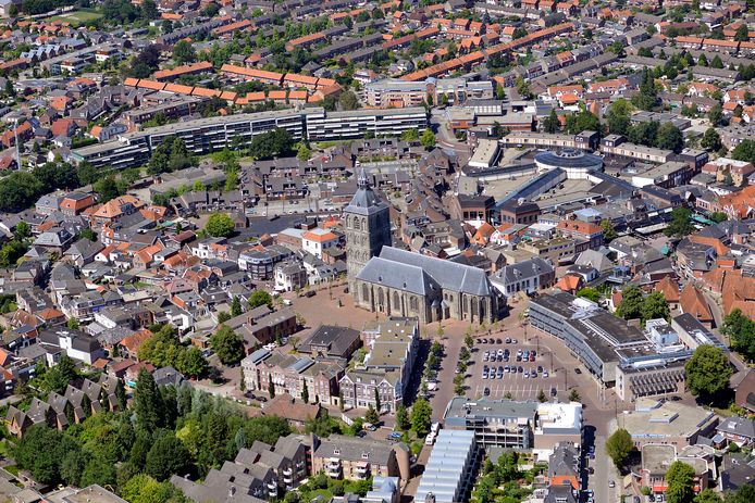 Oldenzaal vanuit de lucht gezien. Van de Twentse steden heeft de ‘Boeskoolstad’ de grootste bevolkingskrimp.