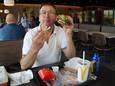 Dirk De Baene eet al ruim vijfentwintig jaar vijf keer per week een maaltijd van McDonald's .