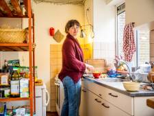Noemi leeft in een woonexperiment: ‘Een deel van de huur gaat in een gezamenlijke pot’