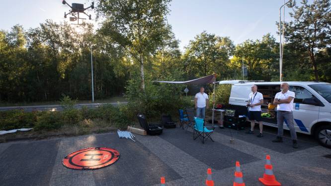 Met een drone houdt Rijkswaterstaat ‘omrijders’ rond Eindhoven in de gaten tijdens het werk aan de A2/N2