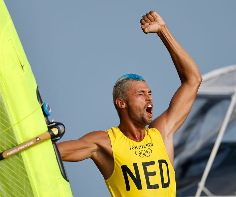 Windsurfer Kiran Badloe pakt zijn gouden medaille | De ...