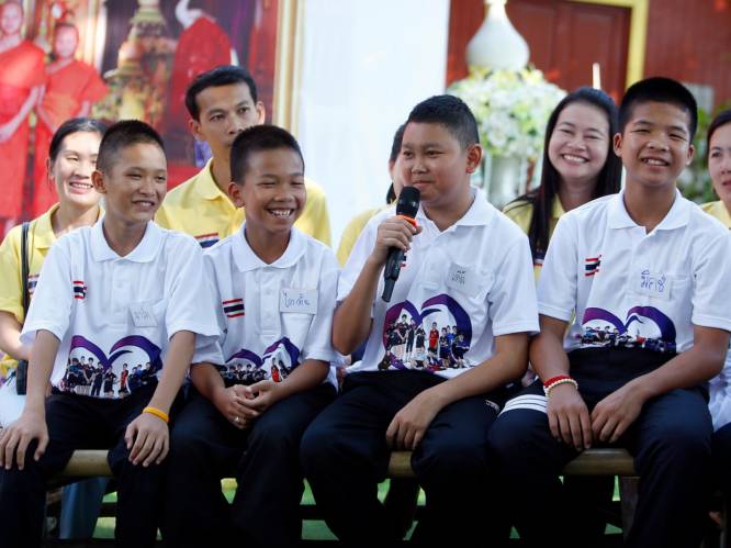 Twee geredde Thaise voetballertjes willen duiker worden