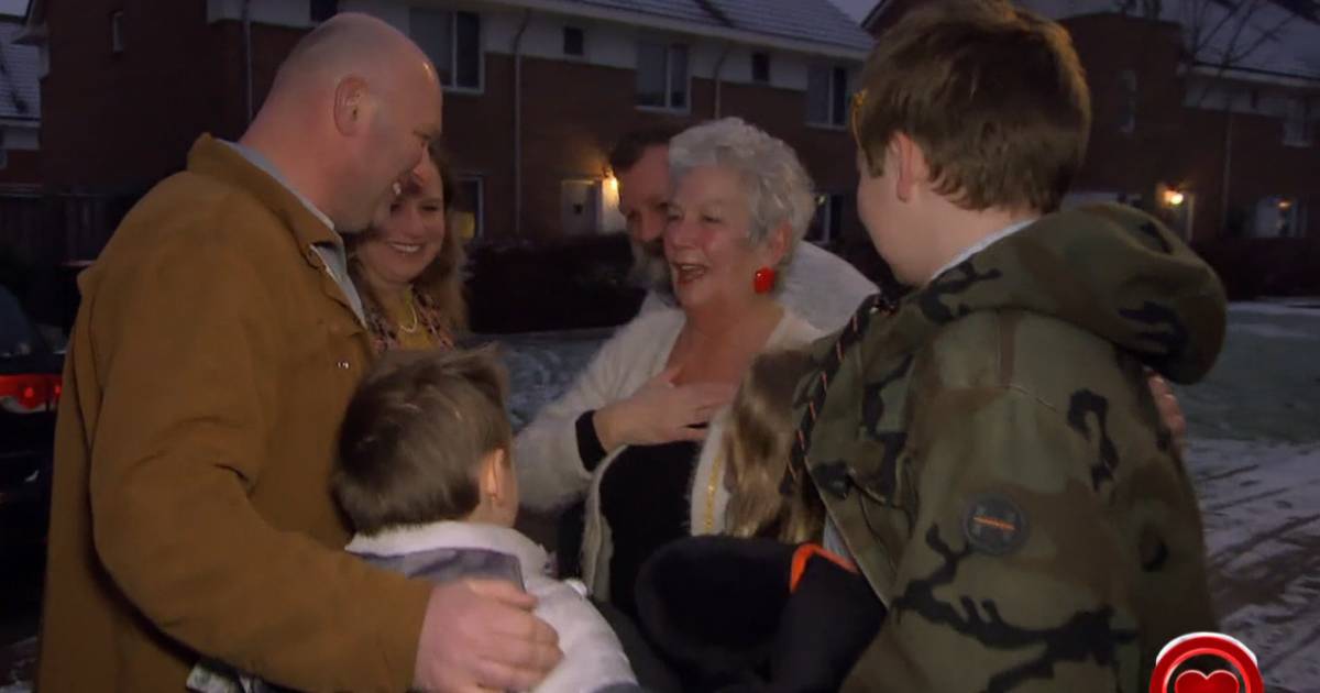 Emotional reunion in Wierden for family who lost two children in a log cabin fire: ‘This is very important’ |  Verden