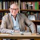 Oek de Jong haalt Boekenbon Literatuurprijs binnen met roman over gehavende mannelijkheid