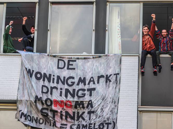 Antikrakers mogen van rechter blijven wonen in kantoorpand Zwolle, verbazing bij eigenaar