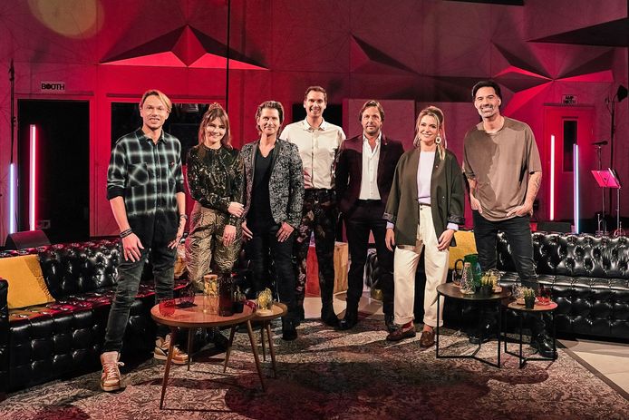 Regi, The Starlings, Gene Thomas, Peter Vanlaet, Karen Damen en Sean Dhont steken leerkrachten een hart onder de riem in een speciale editie van 'Liefde voor Muziek' op vrijdag 26 november.