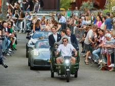 Leerlingen Zwijsen College treffen het: Ideaal weertje voor een cabrio