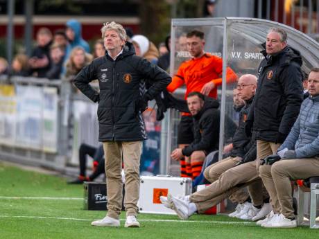 Barendrecht vier punten in mindering, Sparta Nijkerk loopt nacompetitie mis