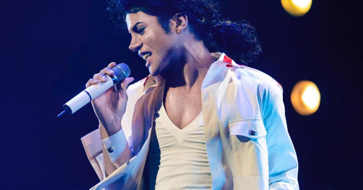 No, questo non è Michael Jackson, ma piuttosto il duo che interpreta nel suo film biografico |  film