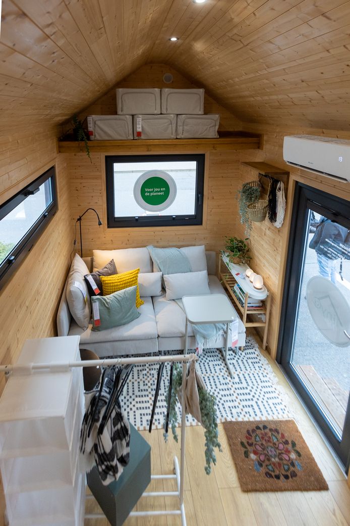 This Impressive Tiny House Interior Design Will Teach You How to Make Small  Spaces Feel Larger