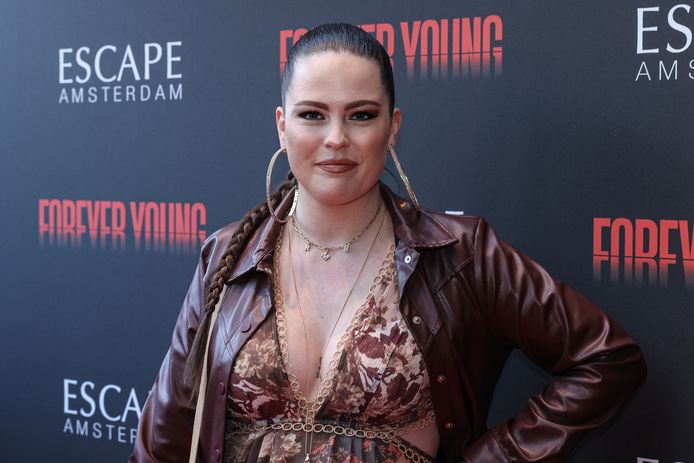 Actrice Robin Martens verwelkomt zoontje | Show | AD.nl