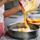Heerlijk recept voor pakjesavond: witte chocolade cheesecake met truffelkruidnoten