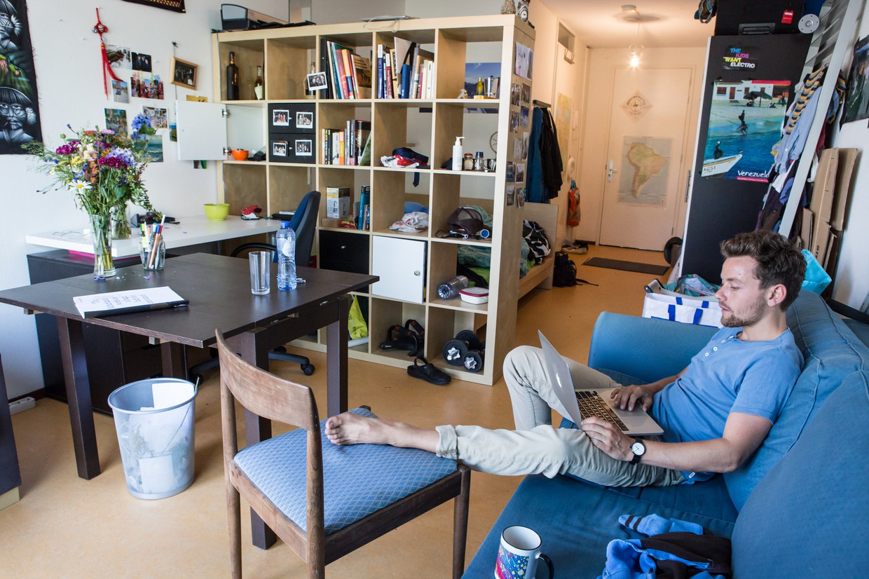 Fritz Laubinger heeft een riant appartement in het Amsterdam Science Park. Beeld Cigdem Yuksel