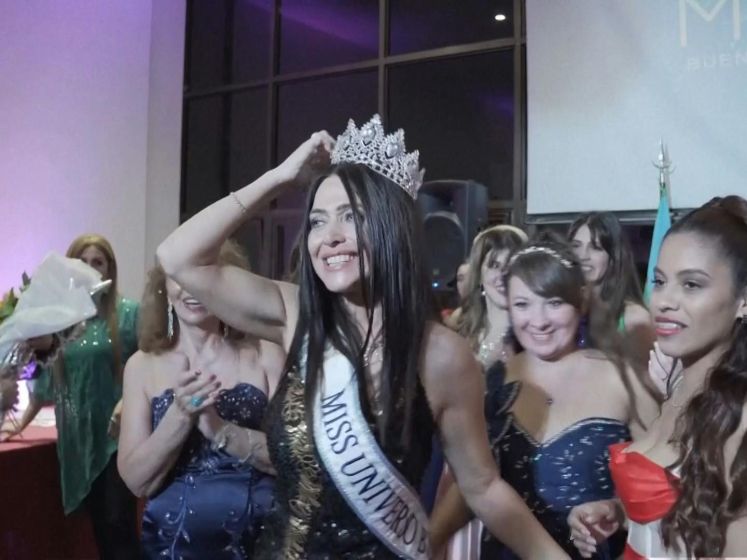 60-jarige Argentijnse gekroond tot Miss Universe Buenos Aires