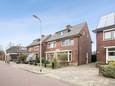 In Hengelo staat sinds een paar dagen een sfeervol jaren ’30 huis te koop. De woning doet mee aan Open Huizen Dag.