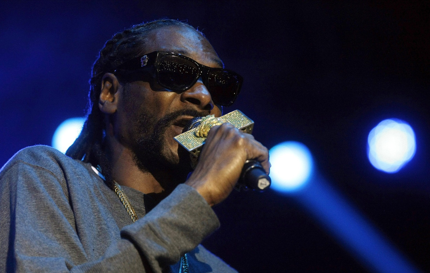 Snoop Dogg aangeklaagd na ongeluk bij concert Foto AD.nl