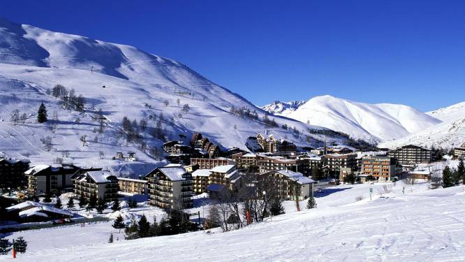 Drame dans une station des alpes françaises: un jeune homme décède après avoir chuté accidentellement d'une télécabine