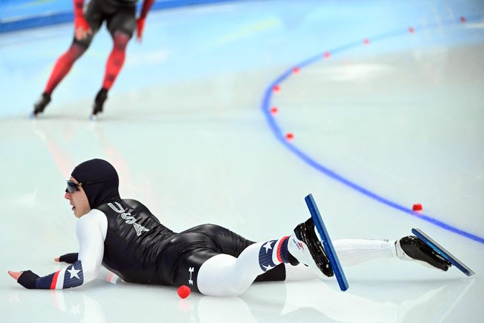 Austin Kleba is 'in zijn wapperpak' onderuit gegaan op de 500 meter.