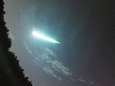 40 keer zo helder als de maan: vuurbal van bijna twee meter stort naar de Aarde