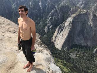 Herinner je je de waanzinnige El Capitan-rots nog die Tom Waes probeerde te beklimmen? Alex (31) deed het zonder touwen