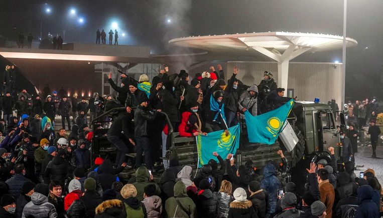 Demonstranten in Almaty op 5 januari. Beeld AFP