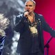 TTT-berichten: Morrissey vs. The Guardian - Kanye trekt 68 miljoen terug van de belastingen - Cobains cardigan is duurste ooit