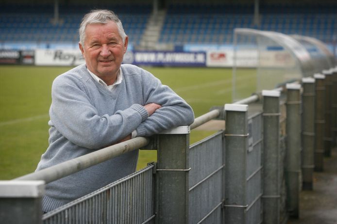 Jacques de Wit in 2009 in het Jan Louwers Stadion van FC Eindhoven.