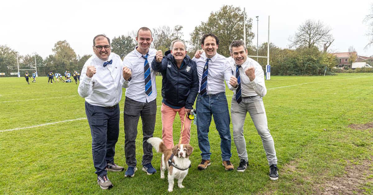 Rugbyers uit Zwolle wakkeren gesprek over mentale gezondheid aan met flinke snorren