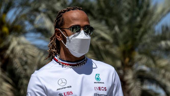 Lewis Hamilton bekent mentale worstelingen: ‘Het kost veel kracht en moeite om door te blijven gaan’