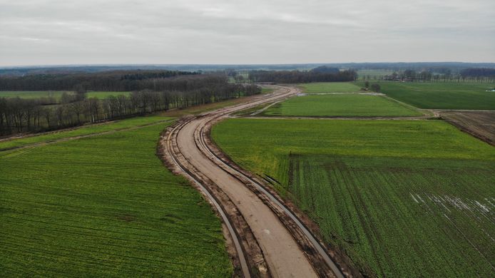 BERGEIJK / EERSEL - Zuidelijk deel van toekomstig tracé Diepveldenweg, richting Bergeijk.