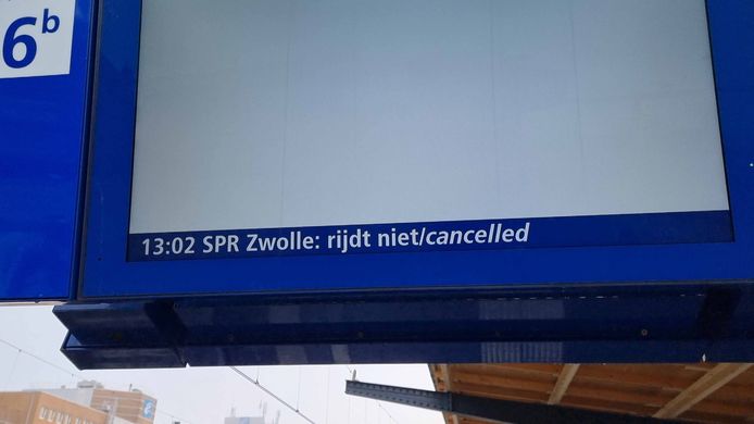 Een seinstoring tussen Wezep en Zwolle legt een deel van het treinverkeer plat.