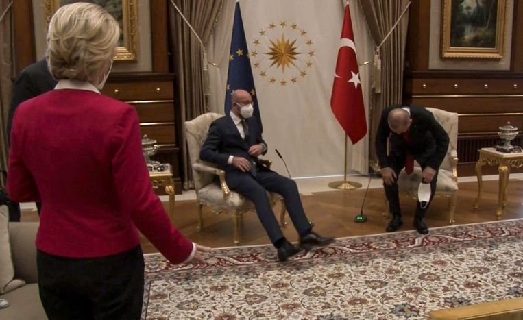 Tidak ada lagi kursi yang tersedia untuk Presiden Uni Eropa von der Leyen.  Gambar AFP