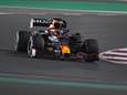 Lewis Hamilton met groot machtsvertoon naar pole, Max Verstappen 'split' Mercedessen