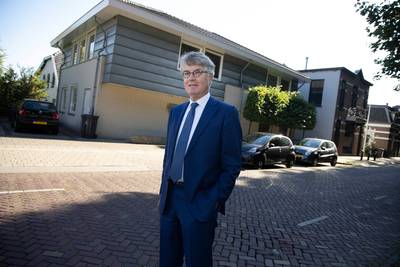 Notaris Laurent Mostart uit Beek neemt afscheid na 40.000 aktes