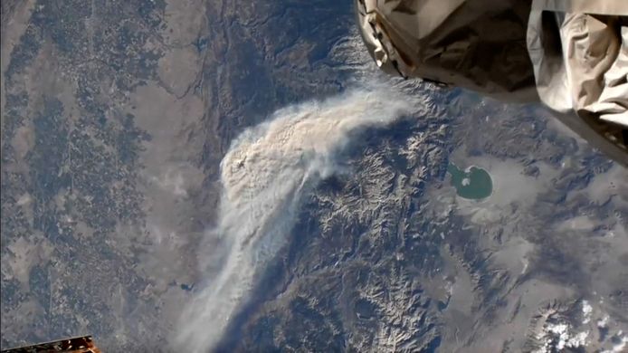 Zo zien de bosbranden in Californië er vanuit de ruimte uit