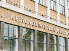 Directeur Kunstacademie laat zich niet zomaar ontslaan: brandbrieven naar minister gestuurd