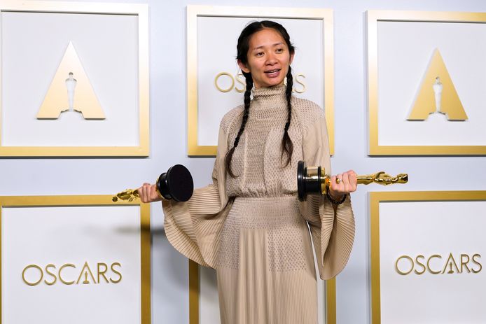 Regisseur Chloé Zhao won twee beeldjes met 'Nomadland': ‘Beste Regie’ en ‘Beste Film'. Ook won de film de prijs voor ‘Beste Actrice' met Frances McDormand.