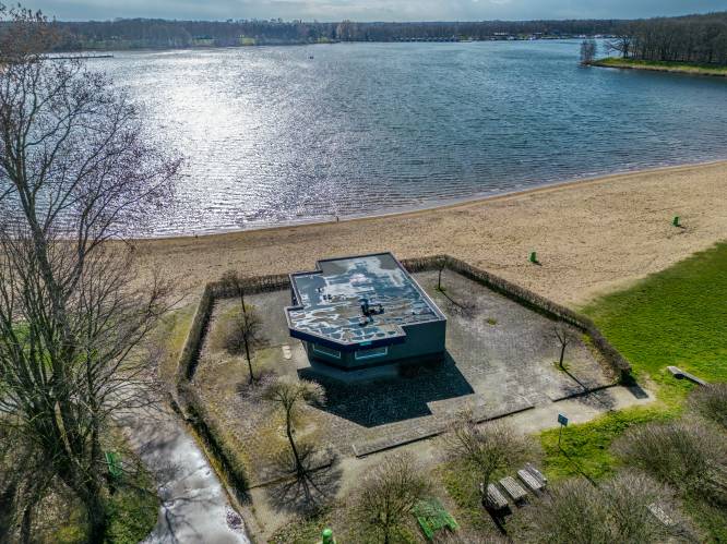 Grote plannen voor Mookerplas met nieuw strandpaviljoen, maar eerst is de rechter nog aan zet 