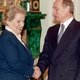Madeleine Albright (1937-2022): van vluchteling tot eerste vrouwelijke buitenlandminister van VS